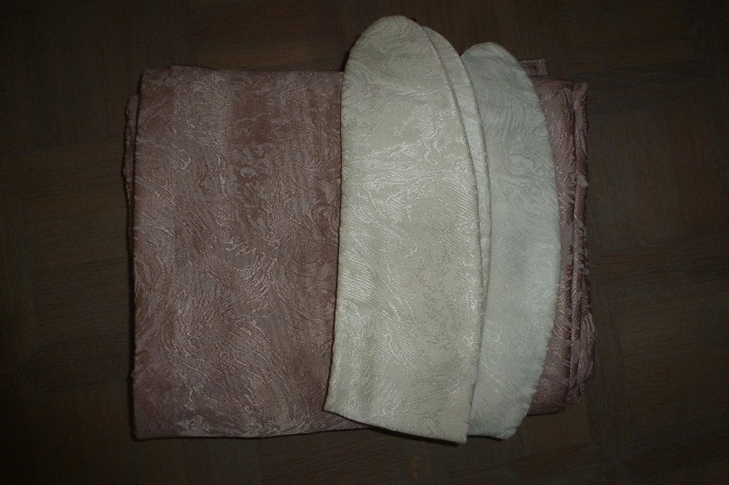 1 taupe/rose overgordijn met creme ophaalbanden en haken(2), Huis en Inrichting, Ophalen of Verzenden, Zo goed als nieuw, Overgordijn