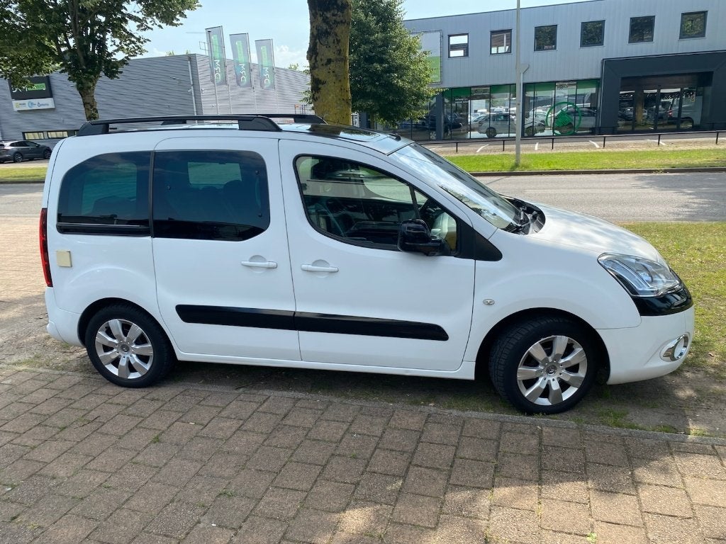 Citroën Berlingo 1.6 VTI 2013 Wit - (mini camper), Voorwielaandrijving, Euro 5, Stof, 1295 kg