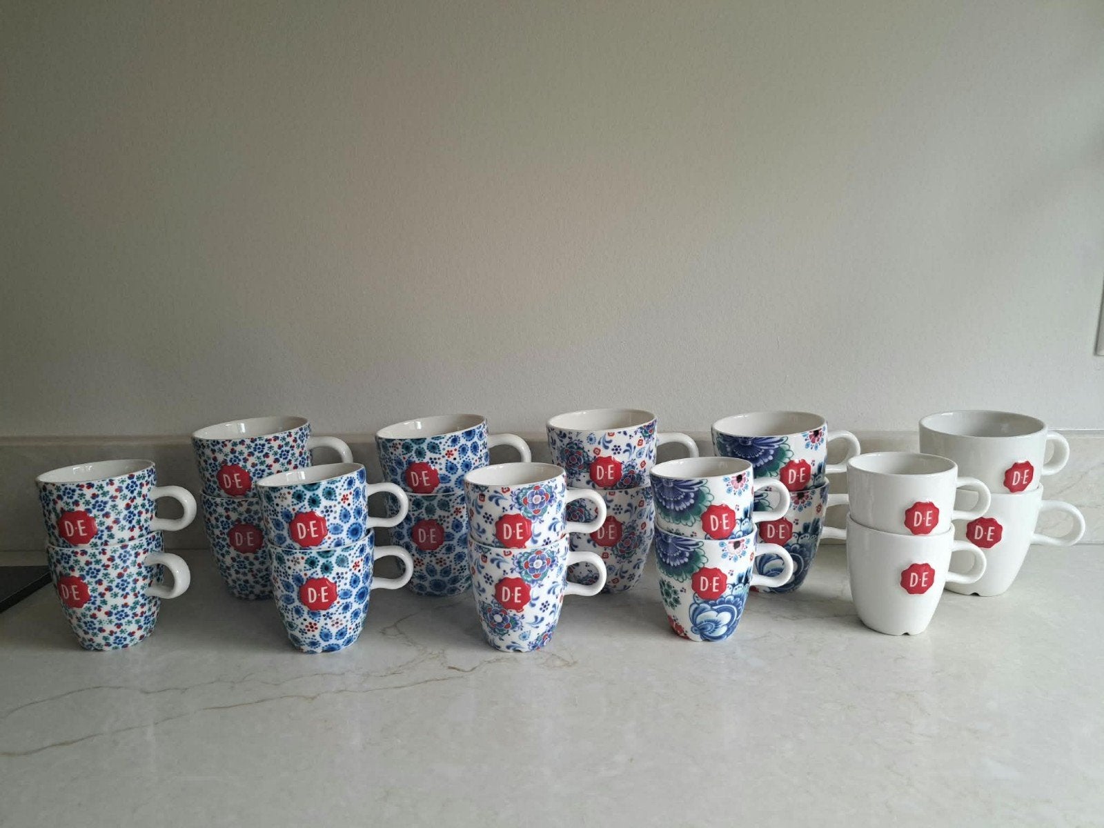 Douwe Egberts 'Dutch indigo' set, Ophalen of Verzenden, Zo goed als nieuw, Overige stijlen, Kop(pen) en/of Schotel(s)