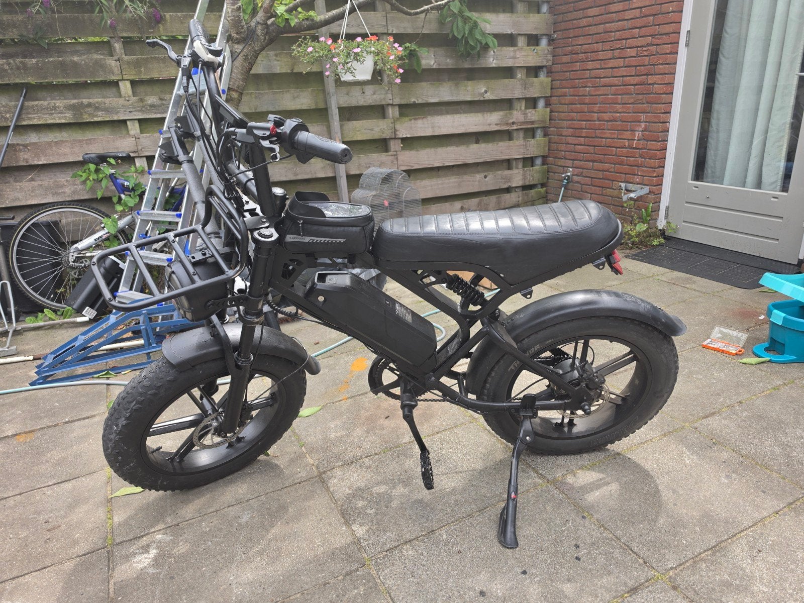 Fatbike v20 pro met alarm en achterzitje, Fietsen en Brommers, 59 cm of meer, Ophalen of Verzenden, Zo goed als nieuw, Overige merken