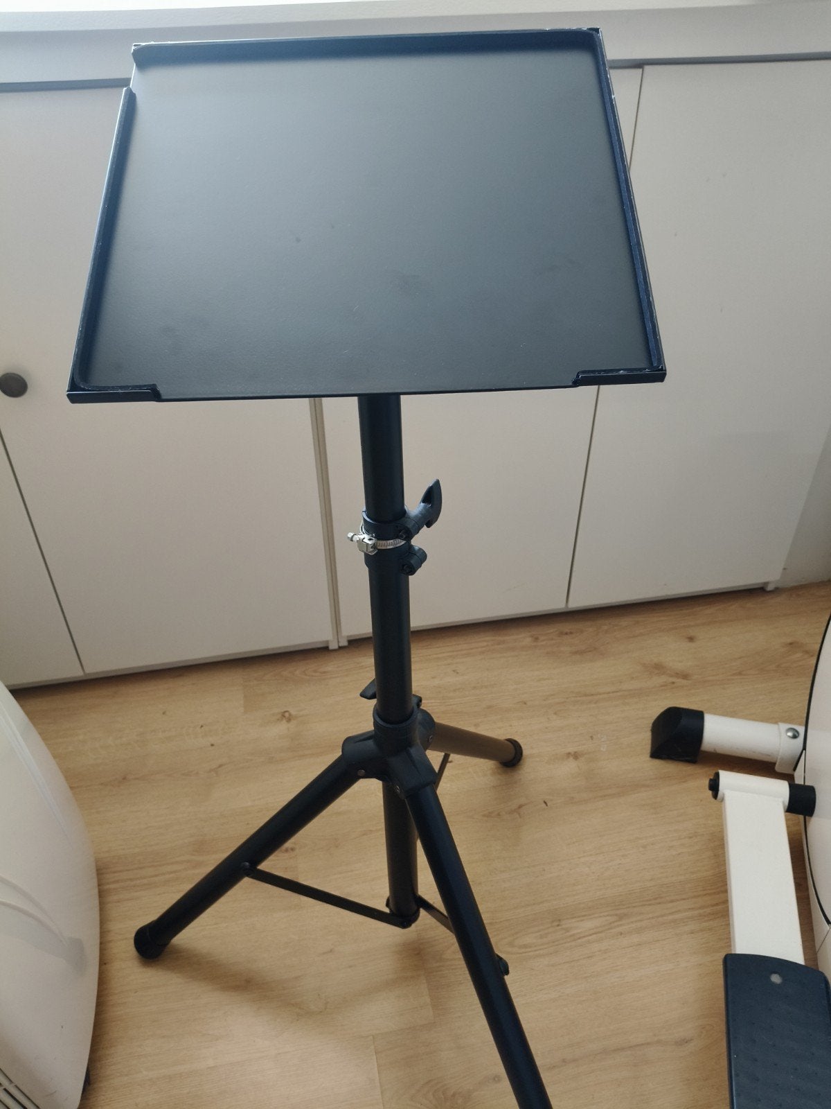 Multifunctionele Muziekstandaard / Laptopstandaard - Nieuw 2, Muziek en Instrumenten, Standaards, Ophalen, Nieuw, Muziekstandaard