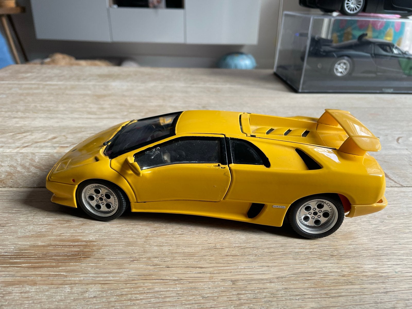 1:18 Lamborghini Diablo Burago - Aangepast model, Hobby en Vrije tijd, Ophalen of Verzenden, Gebruikt, Auto, Bburago