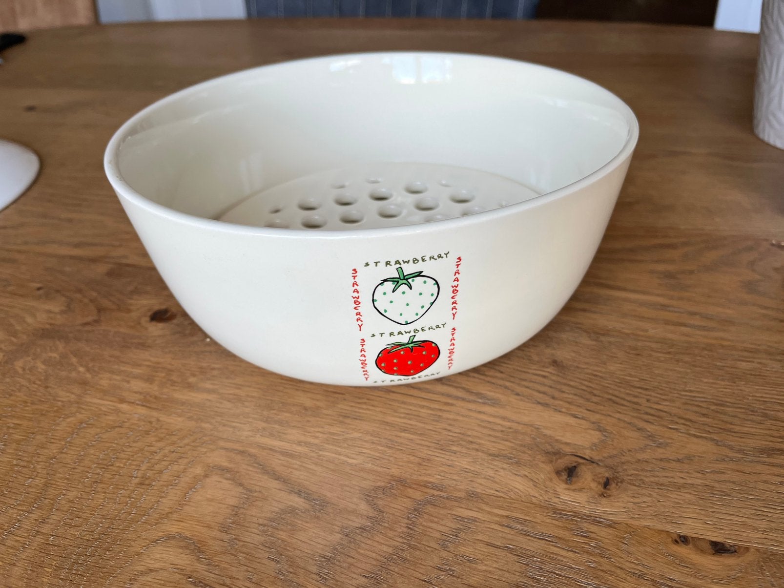 keramische fruittest “ Berry Bowl “, Ophalen of Verzenden, Zo goed als nieuw, Rond