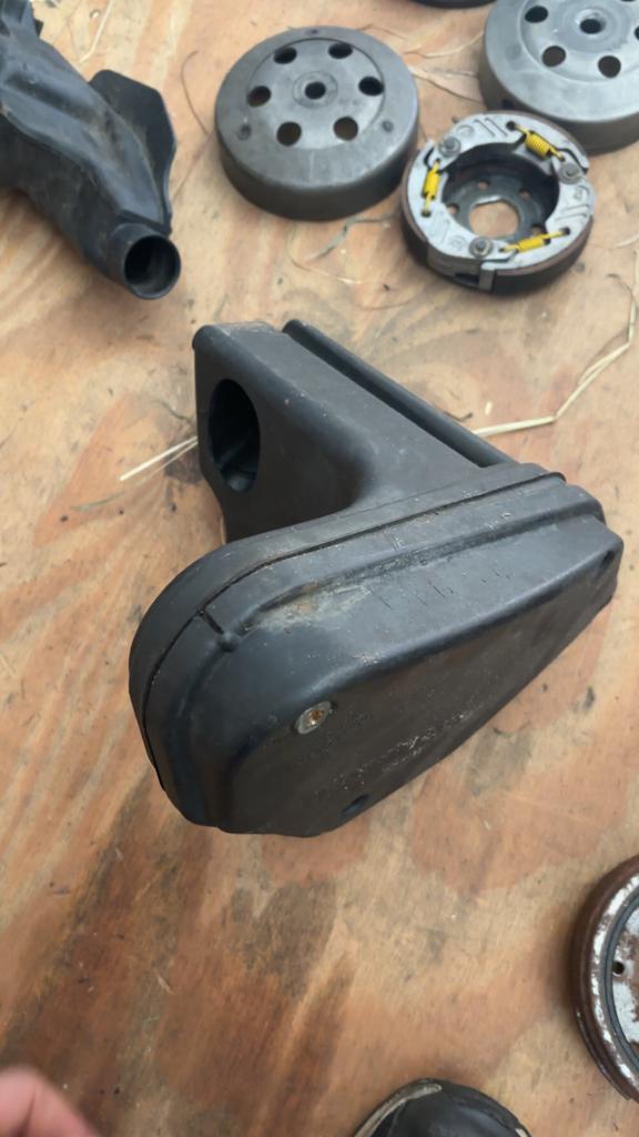Luchtfilters zip 4t, Derbi senda en Peugeot, Fietsen en Brommers, Brommeronderdelen | Scooters, Ophalen of Verzenden, Gebruikt