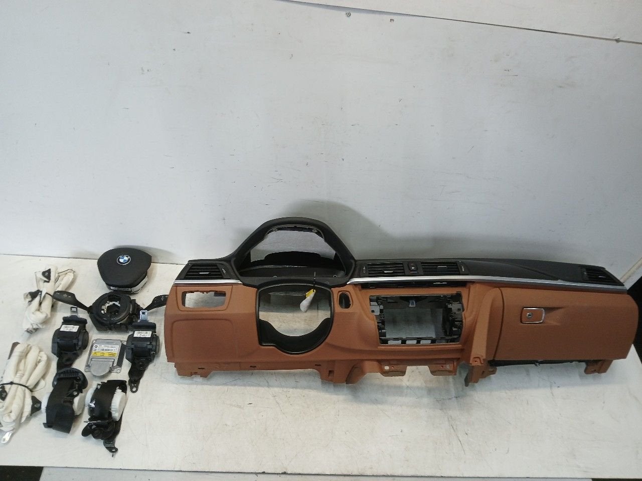 Airbag set BMW 3 serie, Onderdelen@venauto.nl, Van der Ven Autorecycling B.V., Gebruikt, Ettenseweg 76, 4706 PB Roosendaal, The Netherlands