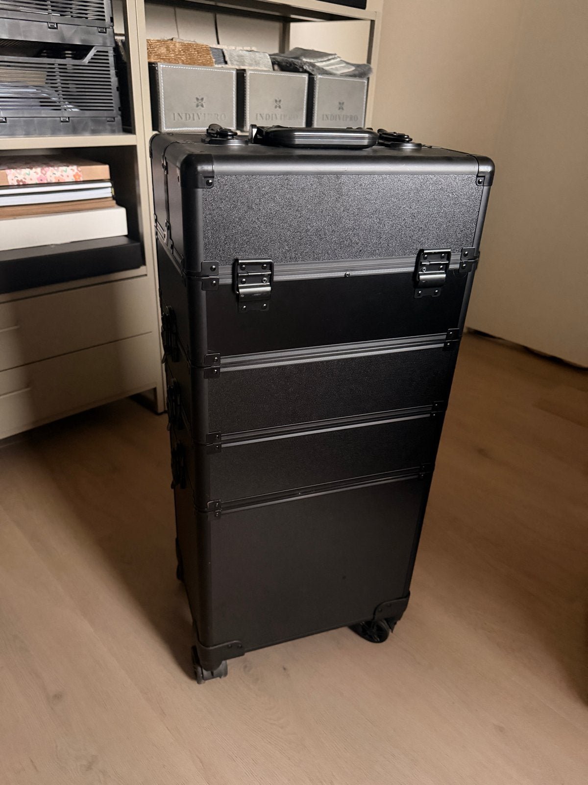 Professionele make-up/kapper/stalenkoffer/trolley, Ophalen, Zwart, Zo goed als nieuw, Met slot