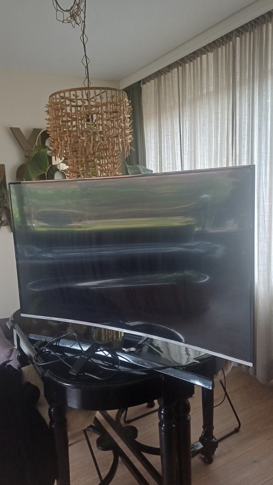 Moet weg! Defecte Samsung curve tv 49 inch