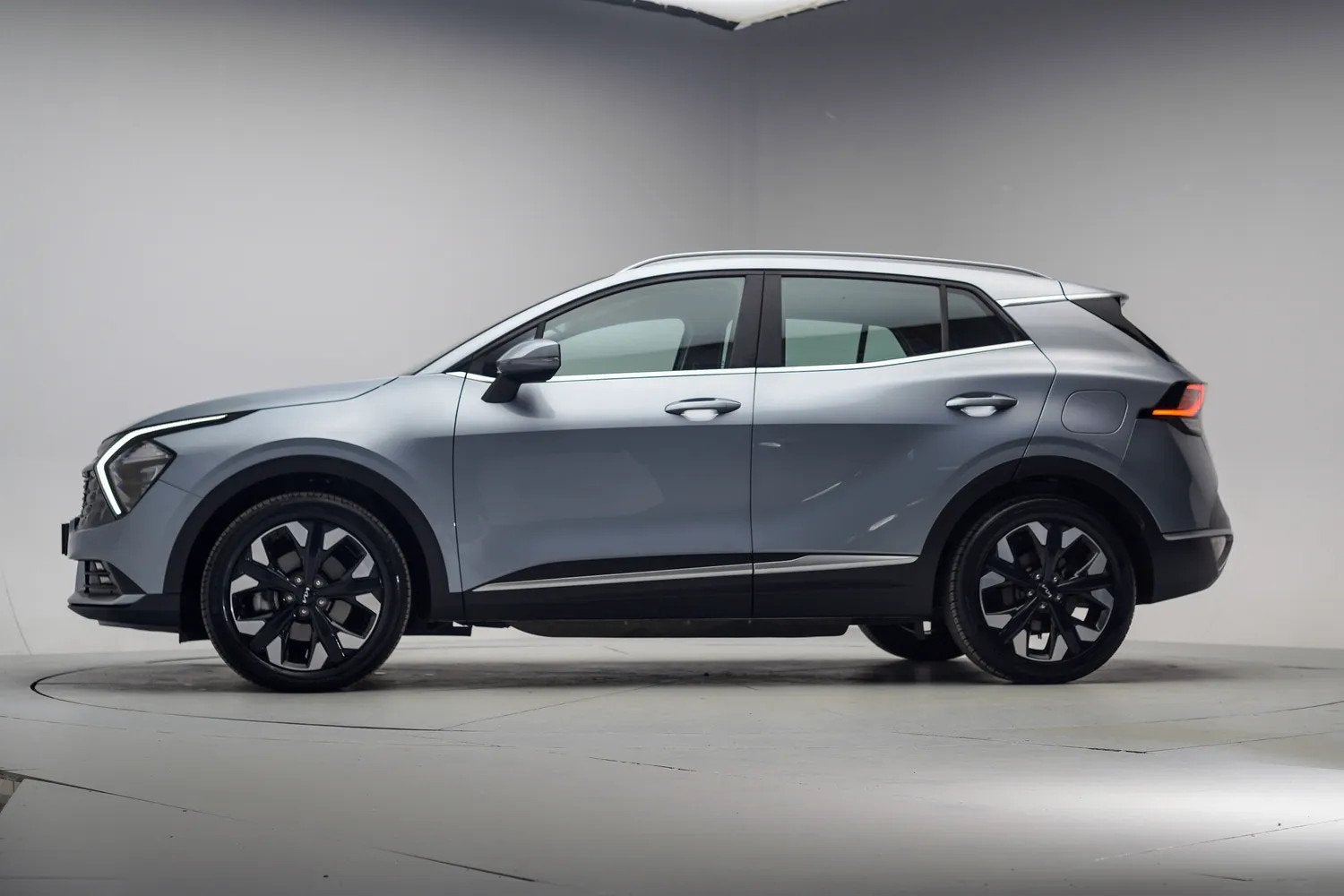 Kia Sportage 1.6 GDi PHEV AWD DynamicLine [ Adapt.cruise Cam, Auto's, Automaat, 1350 kg, 14 kWh, Gebruikt