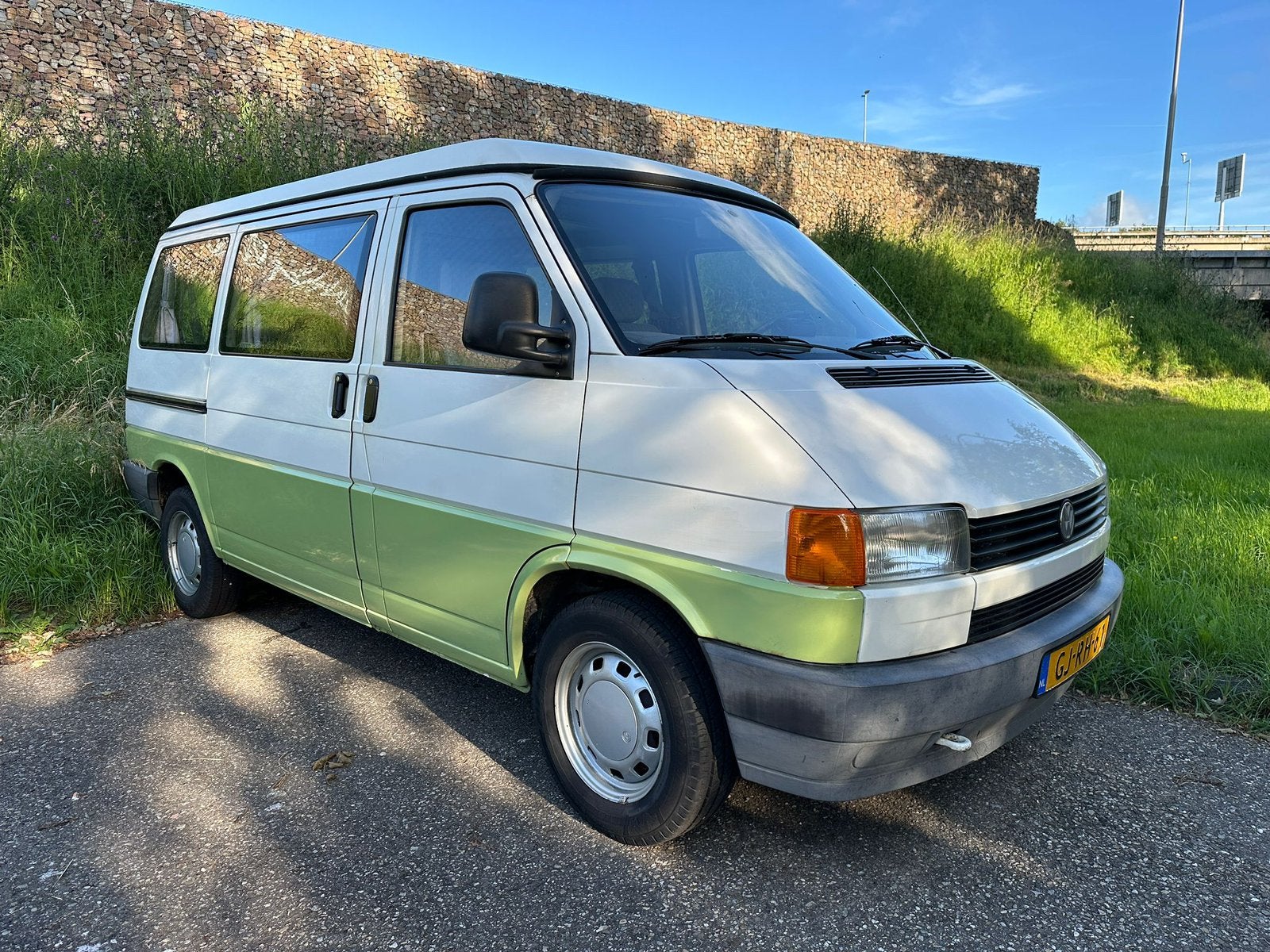 Volkswagen T4 California 1993| Benzine| Lage Wegenbelasting, Caravans en Kamperen, Campers, Buscamper of Camperbus, Volkswagen