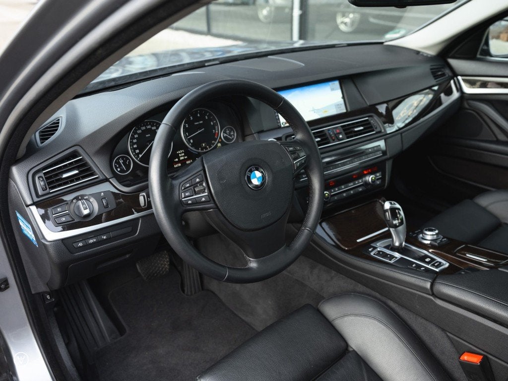 Bmw 5-SERIE 528i zescil. ZF8 Aut. - Radar, HUD etc, Euro 5, Achterwielaandrijving, Gebruikt, 259 pk