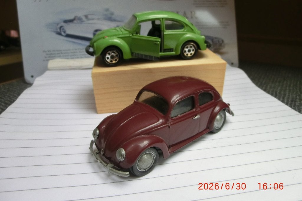 2x VW Kever Mebetoys en Vitesse 1:43, Ophalen of Verzenden, Zo goed als nieuw, Auto, Overige merken