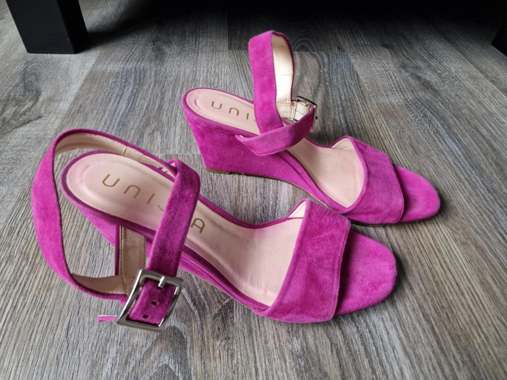 Zgan unisa wedges/sandalen maat 39/40, Overige kleuren, Zo goed als nieuw, Unisa, Sandalen of Muiltjes