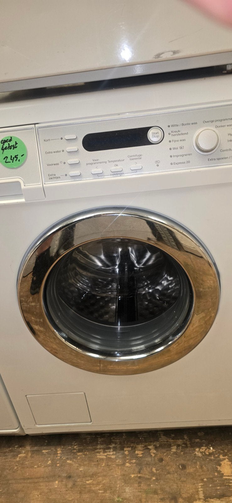 Miele Softcare wasmachine met garantie, Ophalen, Minder dan 85 cm, Zo goed als nieuw, 1200 tot 1600 toeren