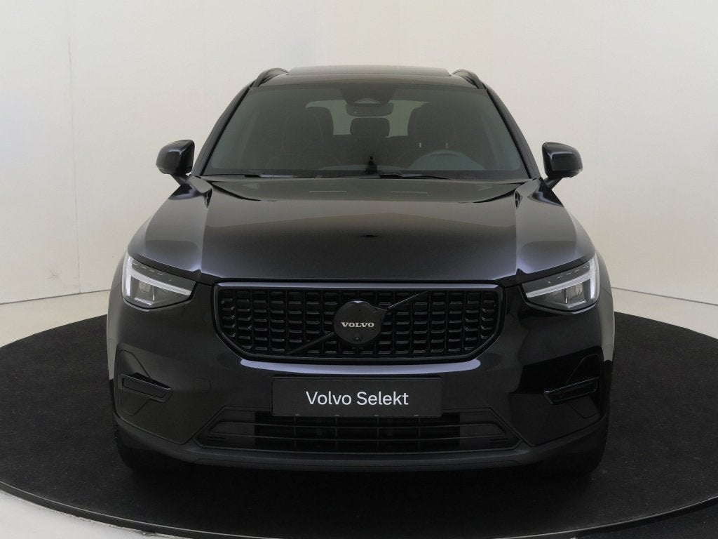 Volvo XC40 B4 Plus Black Edition | Panoramadak | Trekhaak |, Auto's, Volvo, Gebruikt, 4 cilinders, Zwart, Origineel Nederlands