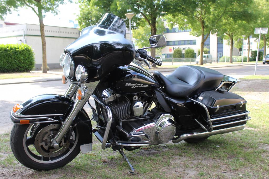 Harley-Davidson Ultra Classic FLHT-P Ultra Glide Police Spec, Motoren, Motoren | Harley-Davidson, 1690 cc, Chopper, Bedrijf, Meer dan 35 kW