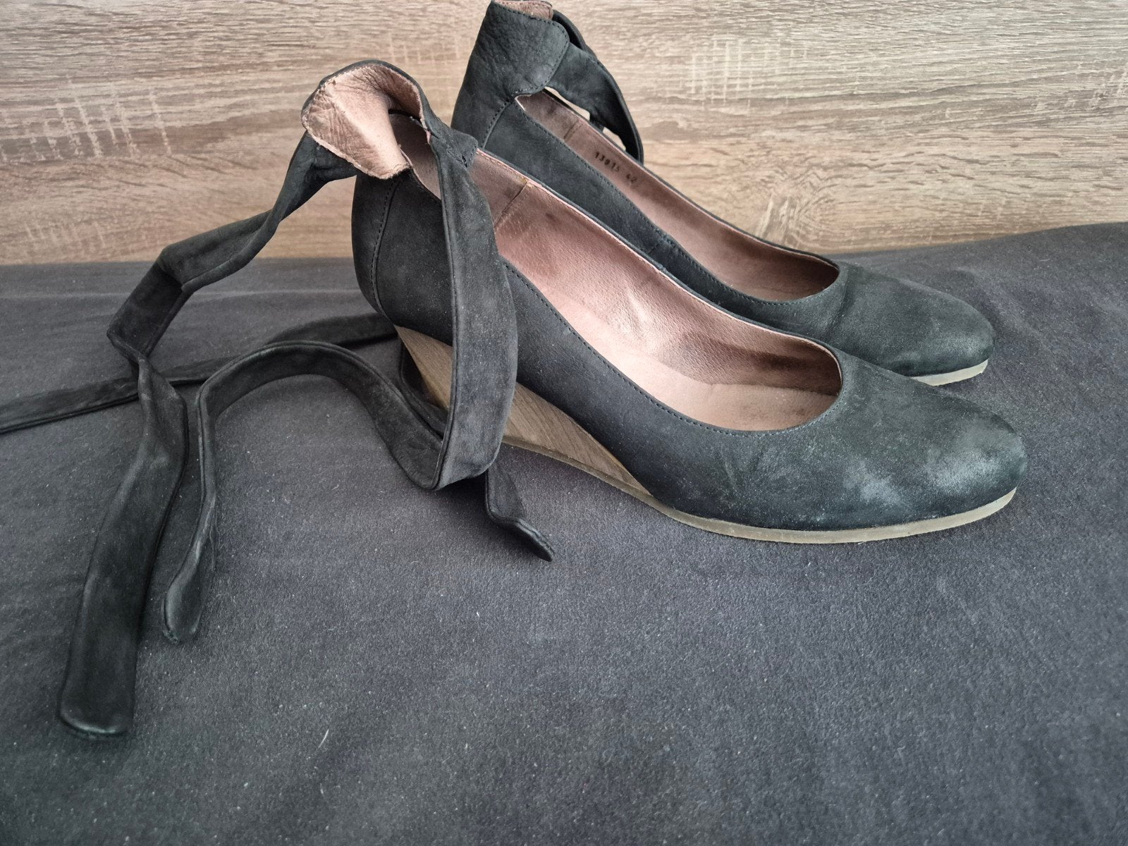 Nieuwe Via-Vai sleehak schoenen met linten in maat 42, Kleding | Dames, Schoenen, Zwart, Nieuw, Ophalen of Verzenden, Via-Vai