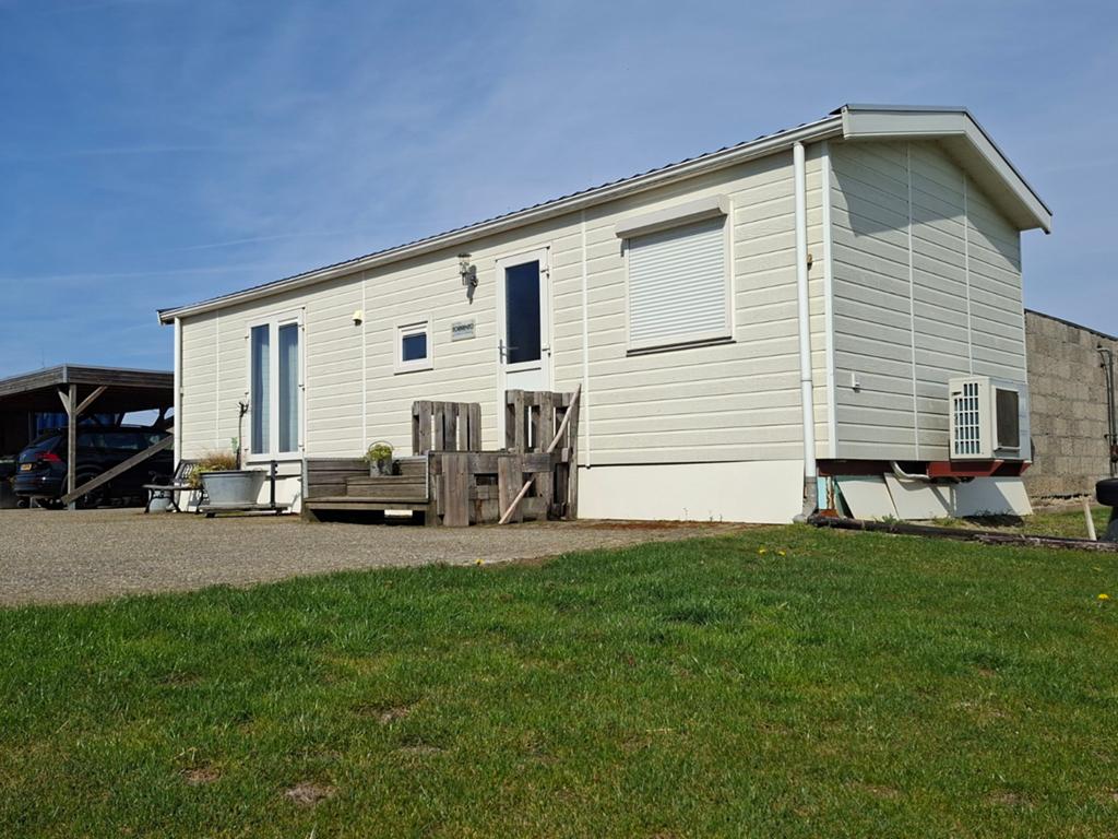 Te koop: Luxe chalet incl. veranda