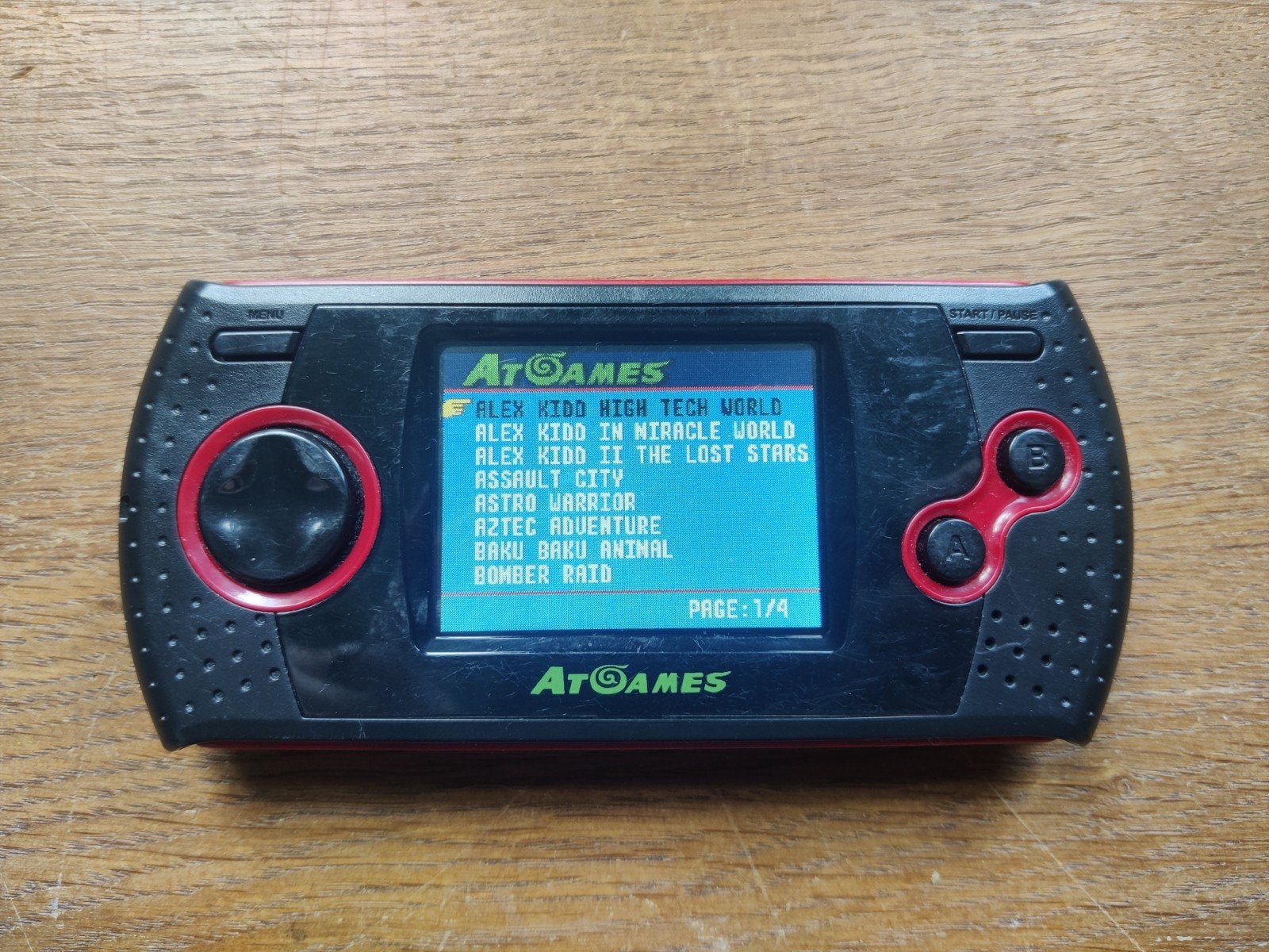 AtGames draagbare retro handheld console met 40 games, Ophalen of Verzenden