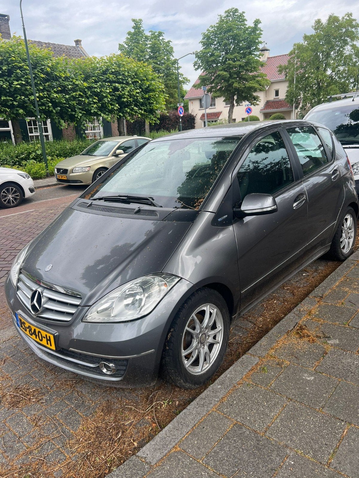 Mercedes A-Klasse 2011 175.000 km Defect Onderdelen, Ophalen