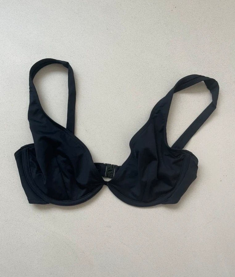 Black minimal underwire 90D bikini top, Zwart, Ophalen of Verzenden, Bikini, Gedragen