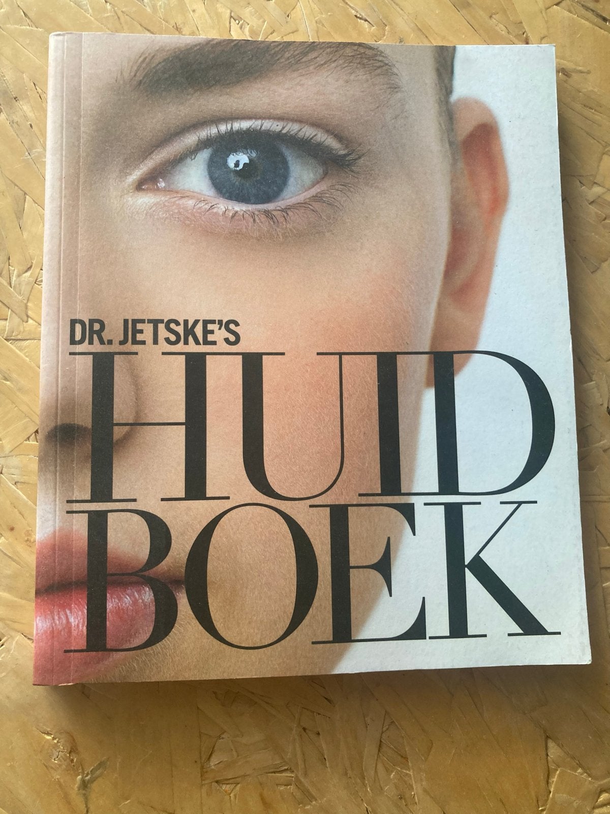 Dr. Jetske's Huidboek - Alles over huidverzorging, Ophalen of Verzenden, Zo goed als nieuw, Gezondheid en Conditie