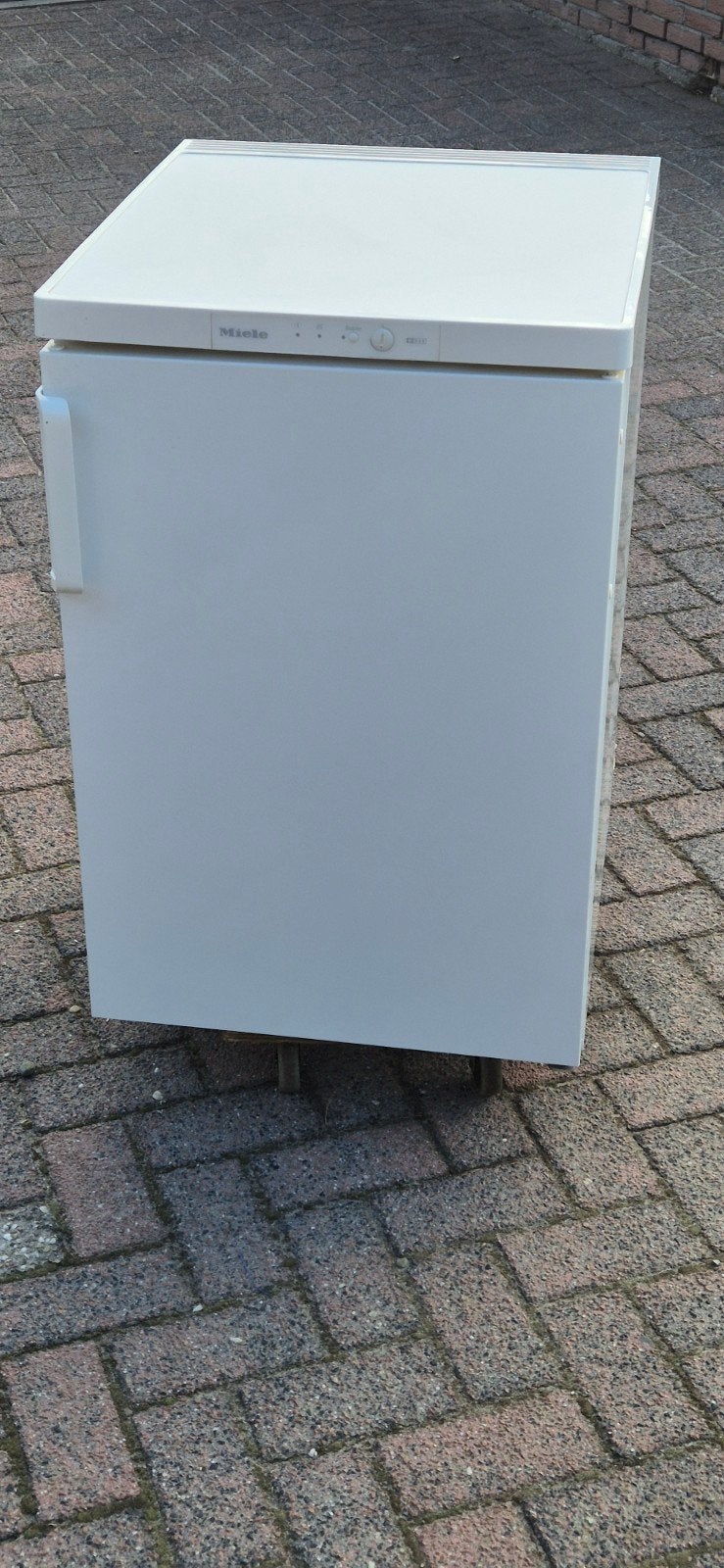 Miele Vrieskast met 4 lades - 101L inhoud, Witgoed en Apparatuur, Vriezers en Diepvrieskisten, Ophalen, Gebruikt, Minder dan 60 cm