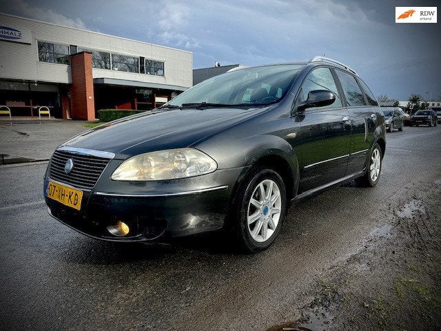 Fiat Croma 2.2-16V Dynamic AUTOMAAT, CLIMATRONIC, NIEUWE APK, Auto's, Fiat, Stof, Gebruikt, 700 kg, 1505 kg