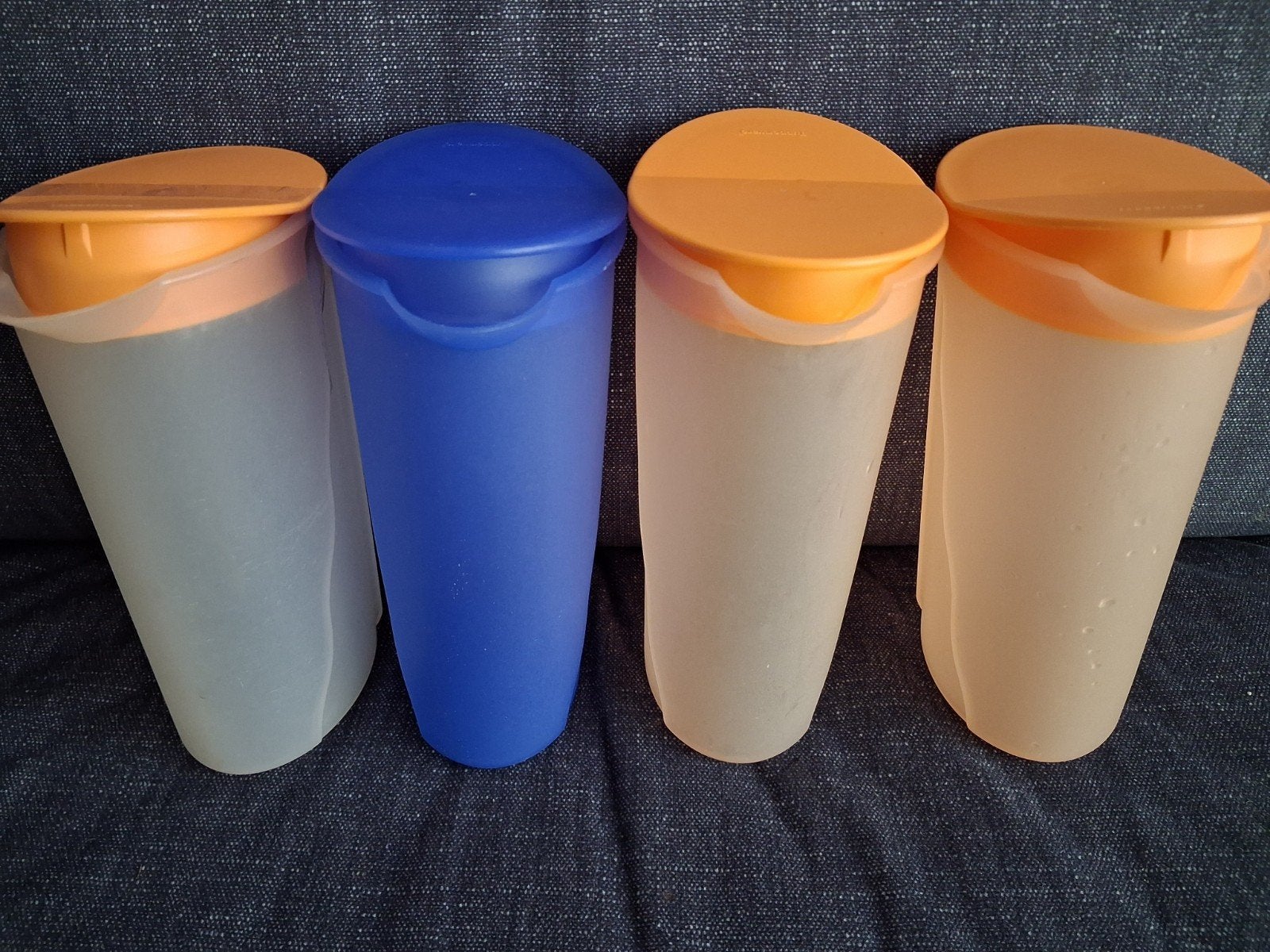 4 tupperware sap kannen, Ophalen of Verzenden, Blauw, Overige typen