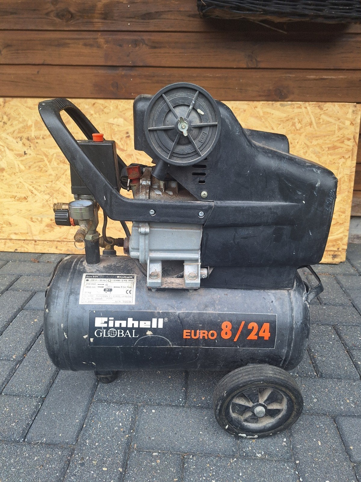 Einhell Global Euro 8/24 Compressor - Gebruikt, Doe-het-zelf en Verbouw, Compressors, Gebruikt, 6 tot 10 bar, 25 tot 100 liter