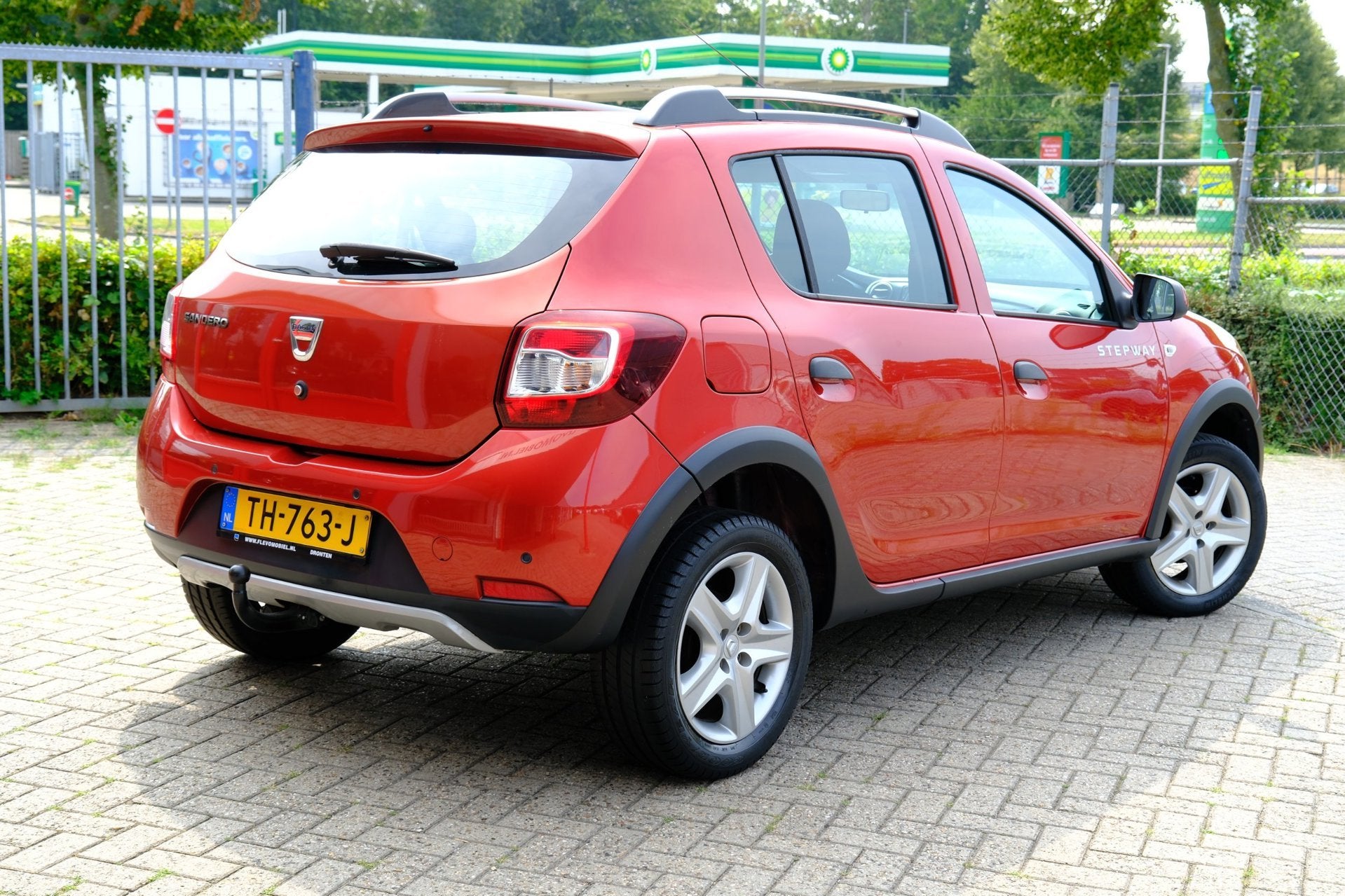 Dacia Sandero 0.9 TCe Stepway Lauréate Navi|Airco|Cruise|Tr, Auto's, Voorwielaandrijving, Stof, Gebruikt, 31 €/maand
