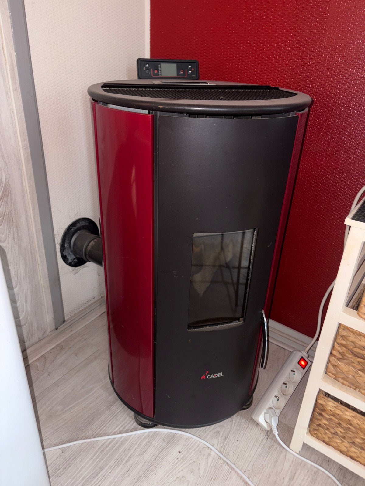 Cadel Pelletkachel - Compact en Efficiënt, Gebruikt, Overige brandstoffen, Ophalen of Verzenden, Pelletkachel