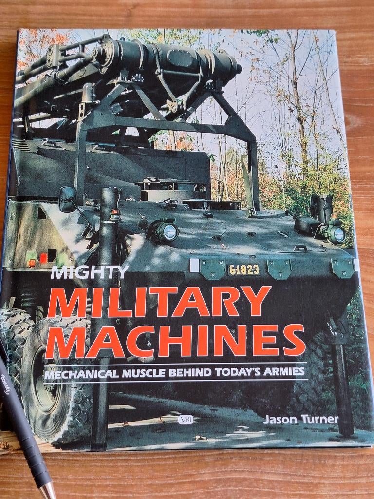 Mighty Military Machines Muscle Behind Today's Armies, Ophalen of Verzenden, Tweede Wereldoorlog, Zo goed als nieuw, Overige onderwerpen
