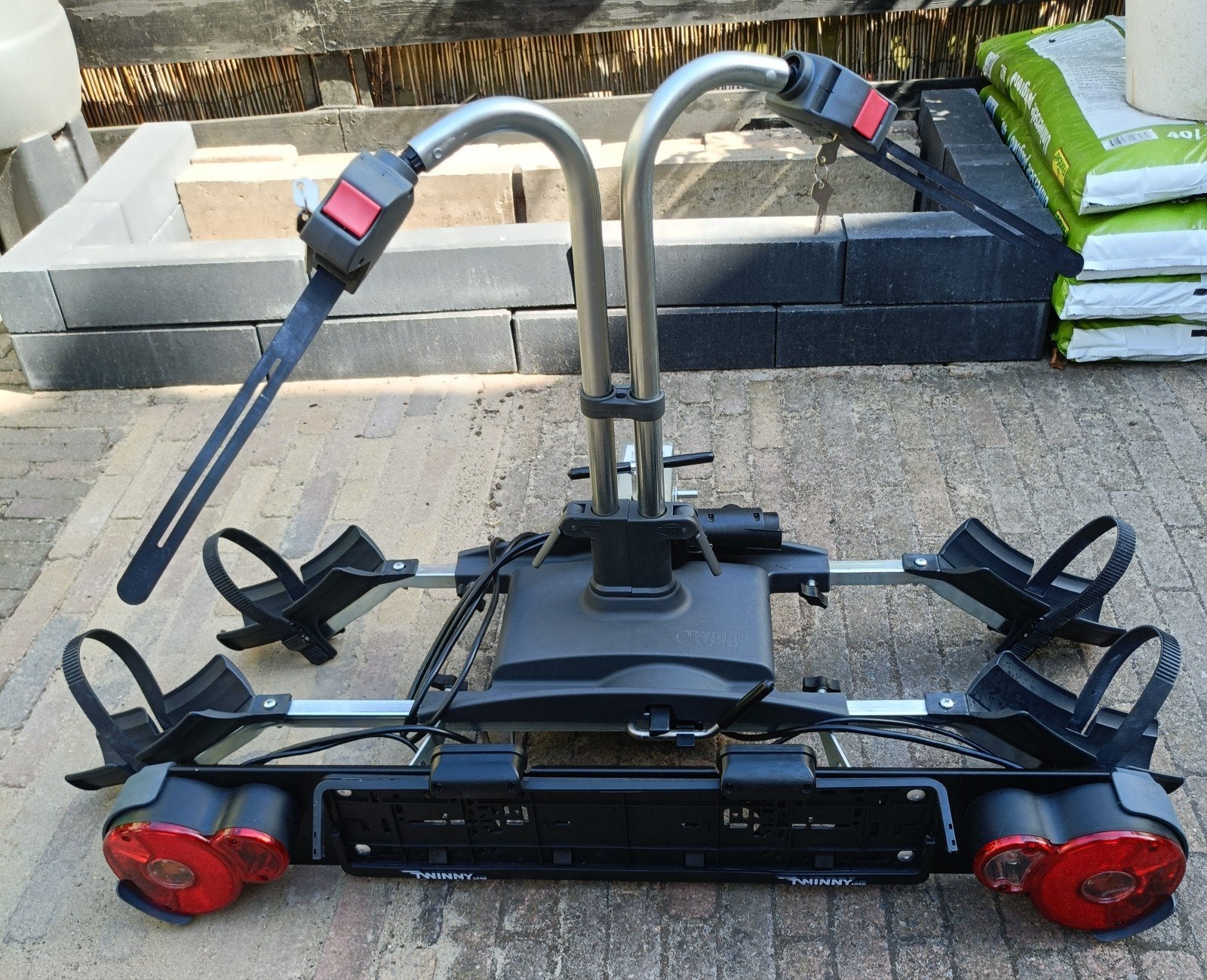 Twinny Load e-Carrier fietsendrager voor 2 e-bikes, Ophalen, Zo goed als nieuw, 2 fietsen, Trekhaakdrager