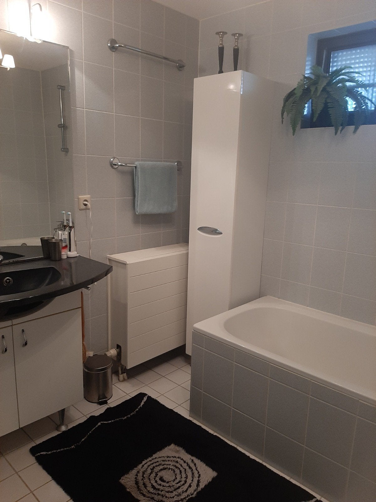 Set van 2 smalle badkamerkasten (hoogglans wit), Huis en Inrichting, Badkamer | Badkamermeubels, Ophalen, (Half)hoge kast, Minder dan 50 cm