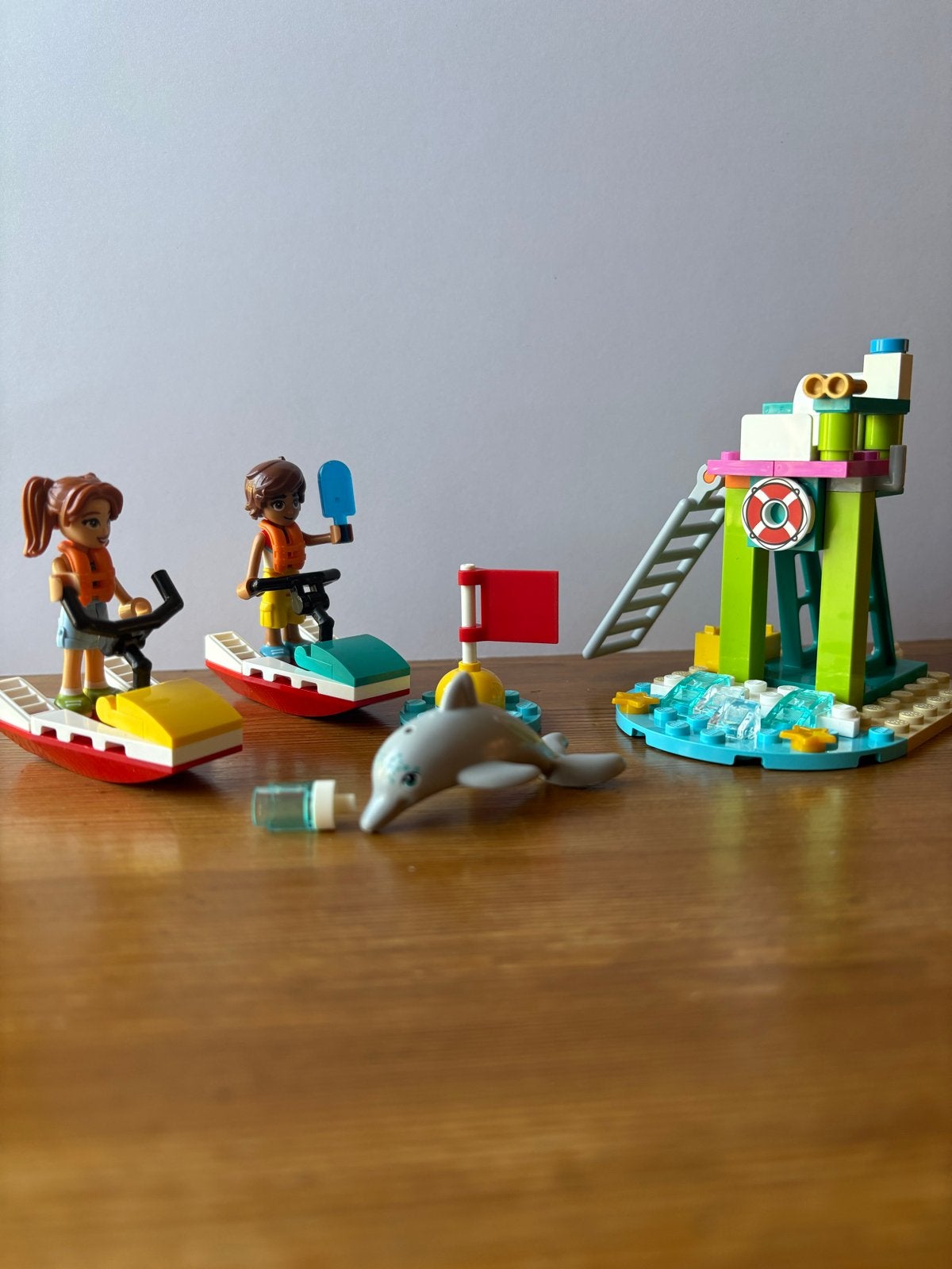 Lego Friends 42623 Redding van dolfijnen (mist parasol), Gebruikt, Lego, Friends, Ophalen of Verzenden