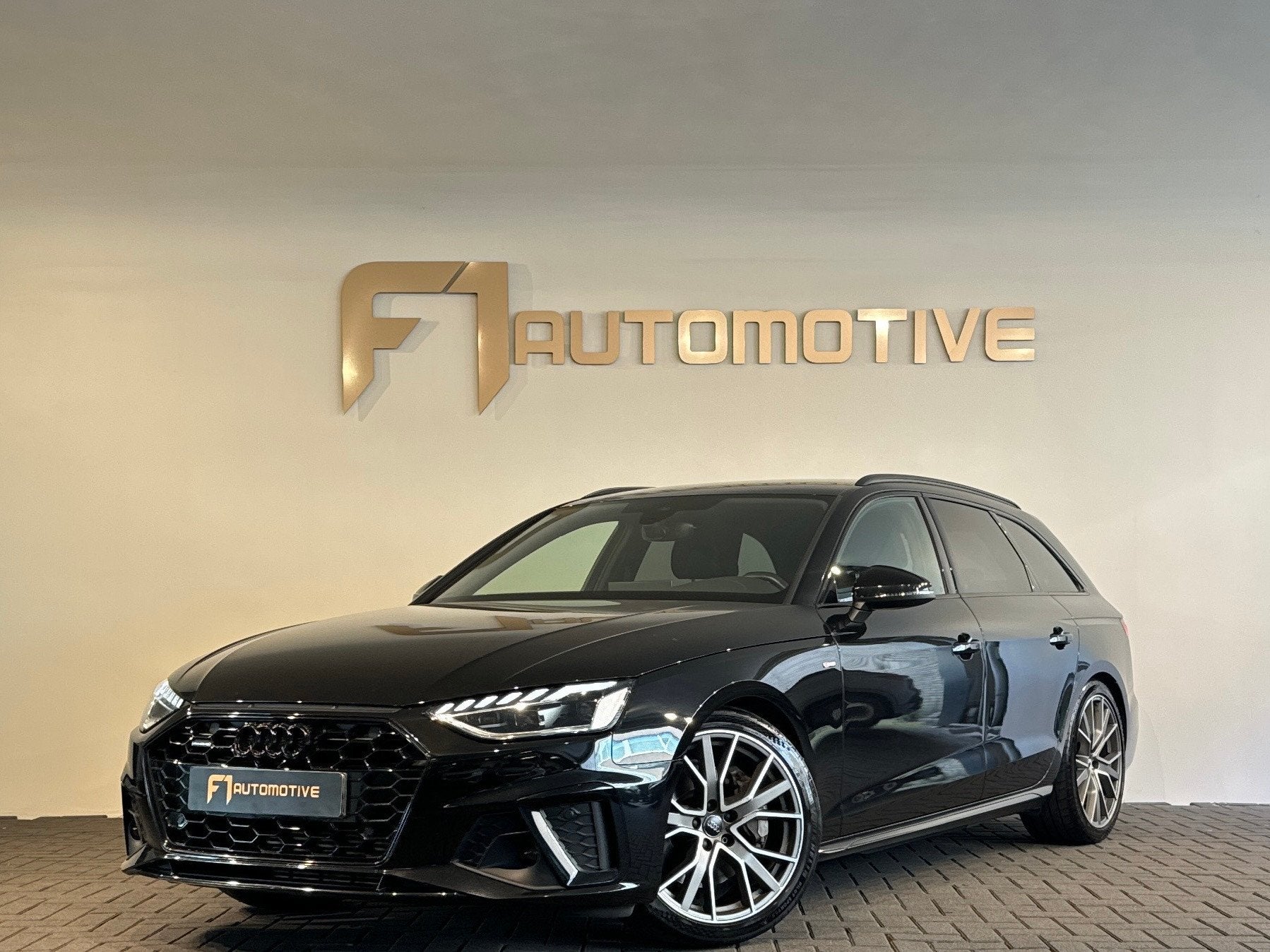 Audi A4 Avant 45 TFSI quattro edition one ACC|Stoelverwarmin, Automaat, Parkeerassistent, Gebruikt, Euro 6