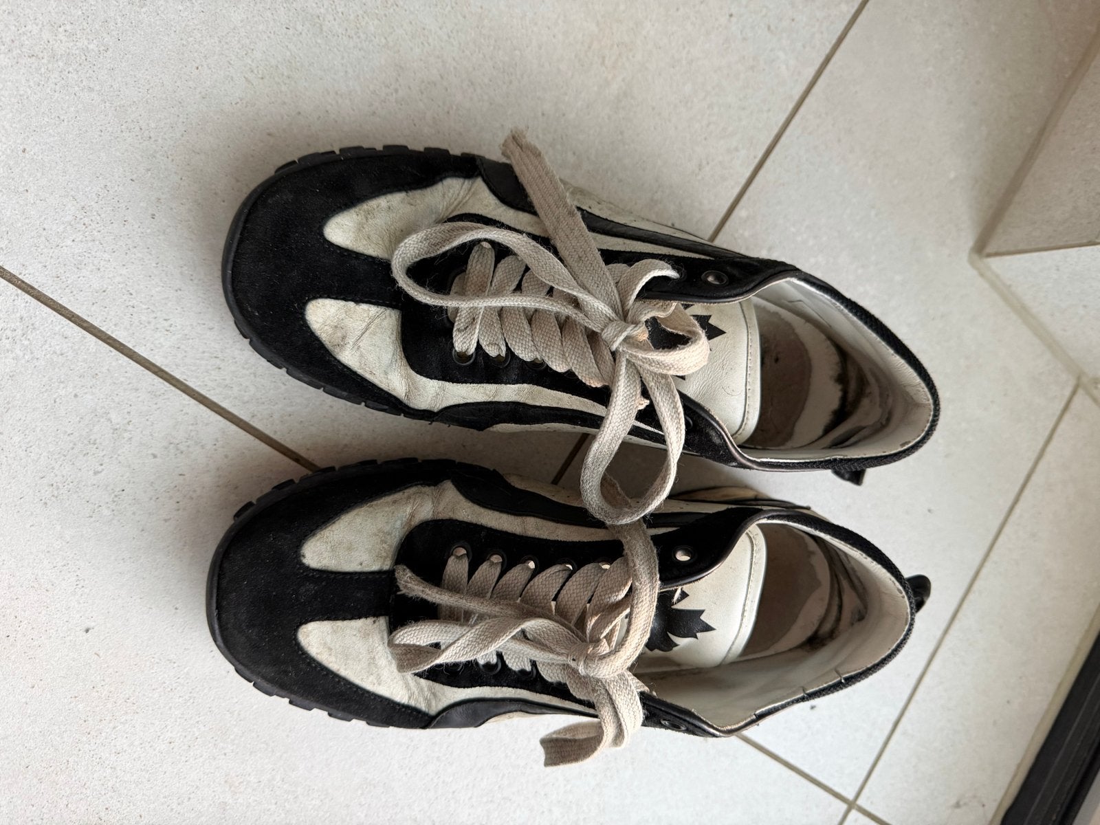 Dsquared2 sneakers - Zwart/Wit, Ophalen of Verzenden, Gedragen, Zwart, Sneakers of Gympen