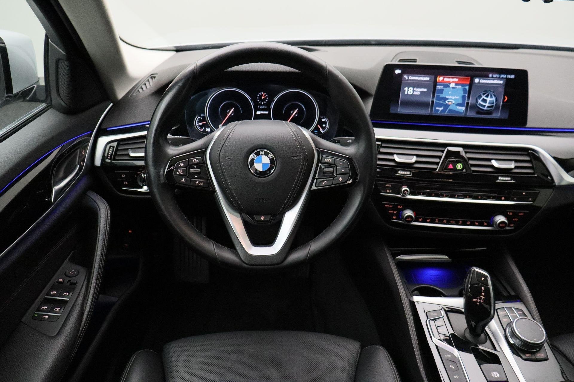 BMW 5-serie 530e iPerformance High Executive 2018 | Schuifka, Automaat, Achterwielaandrijving, Gebruikt, 4 cilinders