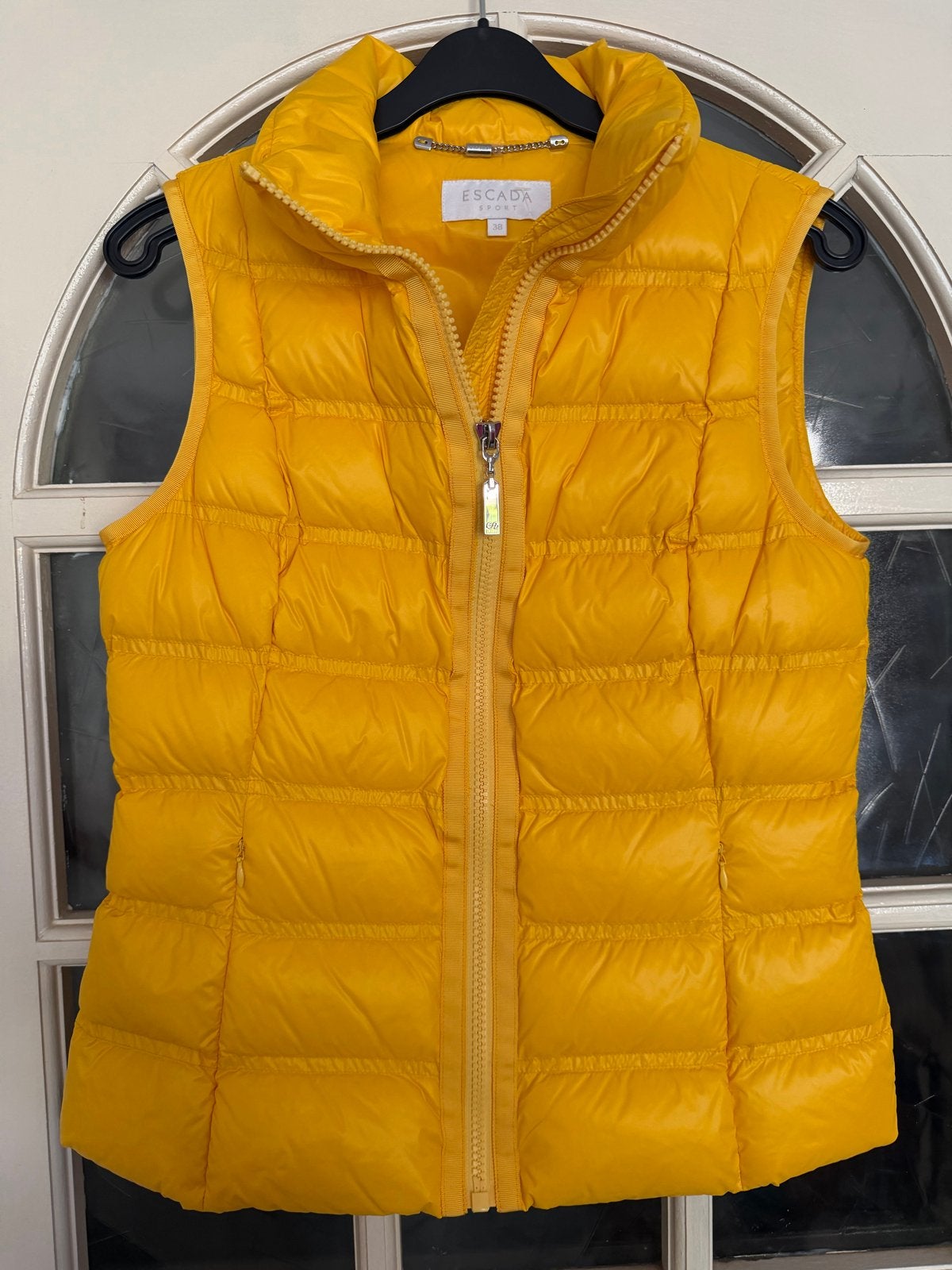Escada Sport Gele Bodywarmer Maat 38, Kleding | Dames, Ophalen of Verzenden, Zo goed als nieuw, Maat 38/40 (M), Geel