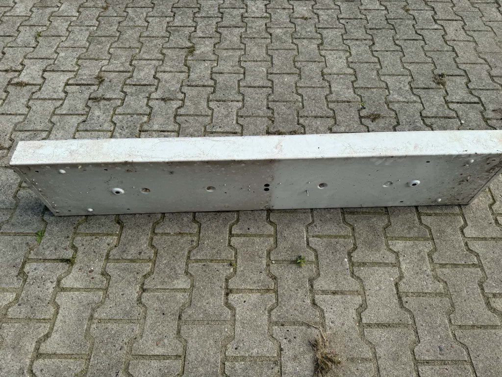 Lichtbak, Ophalen, Gebruikt, 50 tot 200 watt, Lamp met armatuur