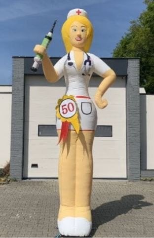 zuster te huur, Ophalen, Zo goed als nieuw, Verjaardag