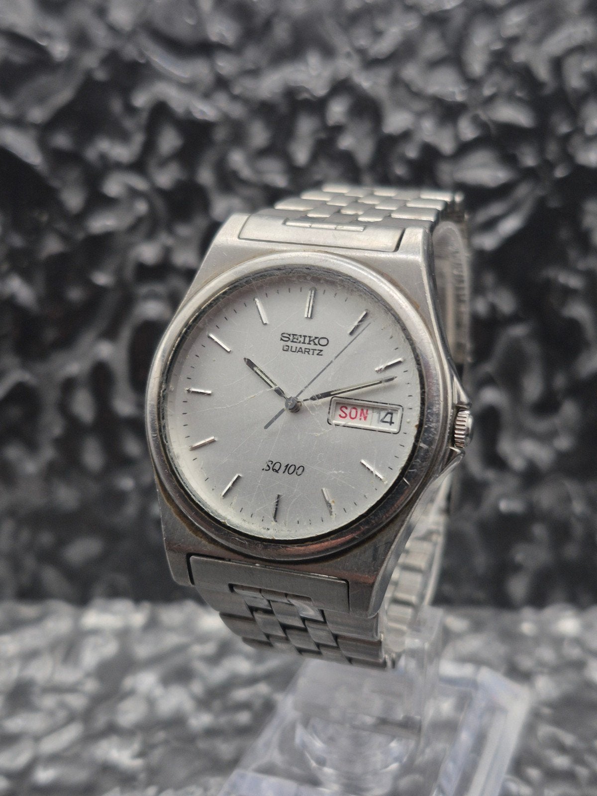 Seiko SQ100 Quartz Ref. 7N43-8001 Day Date Vintage, 1-26-1, Ginza, Chuo-ku, Tokyo 104-8110, Japan, Seiko, Gebruikt, Seiko Watch Corporation