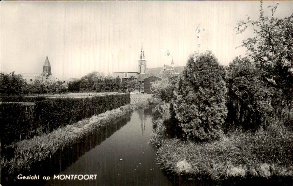 Montfoort - Gezicht - Kerk en kanaal, Ophalen of Verzenden, 1960 tot 1980, Gelopen, Utrecht