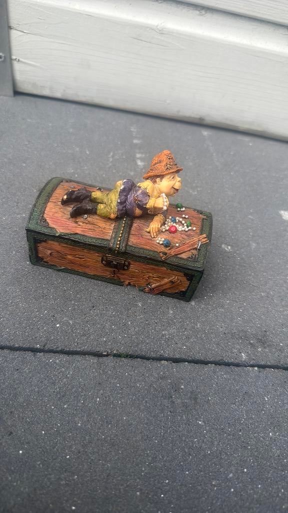 laaf sieraden doosje, Ophalen of Verzenden, Zo goed als nieuw, Beeldje of Poppetje