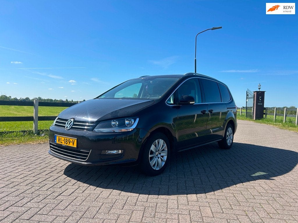 Volkswagen Sharan 2.0 TDI Highline DSG Full Option 7 Pers 7P, Auto's, Volkswagen, Euro 6, 4 cilinders, Automatische klimaatregeling