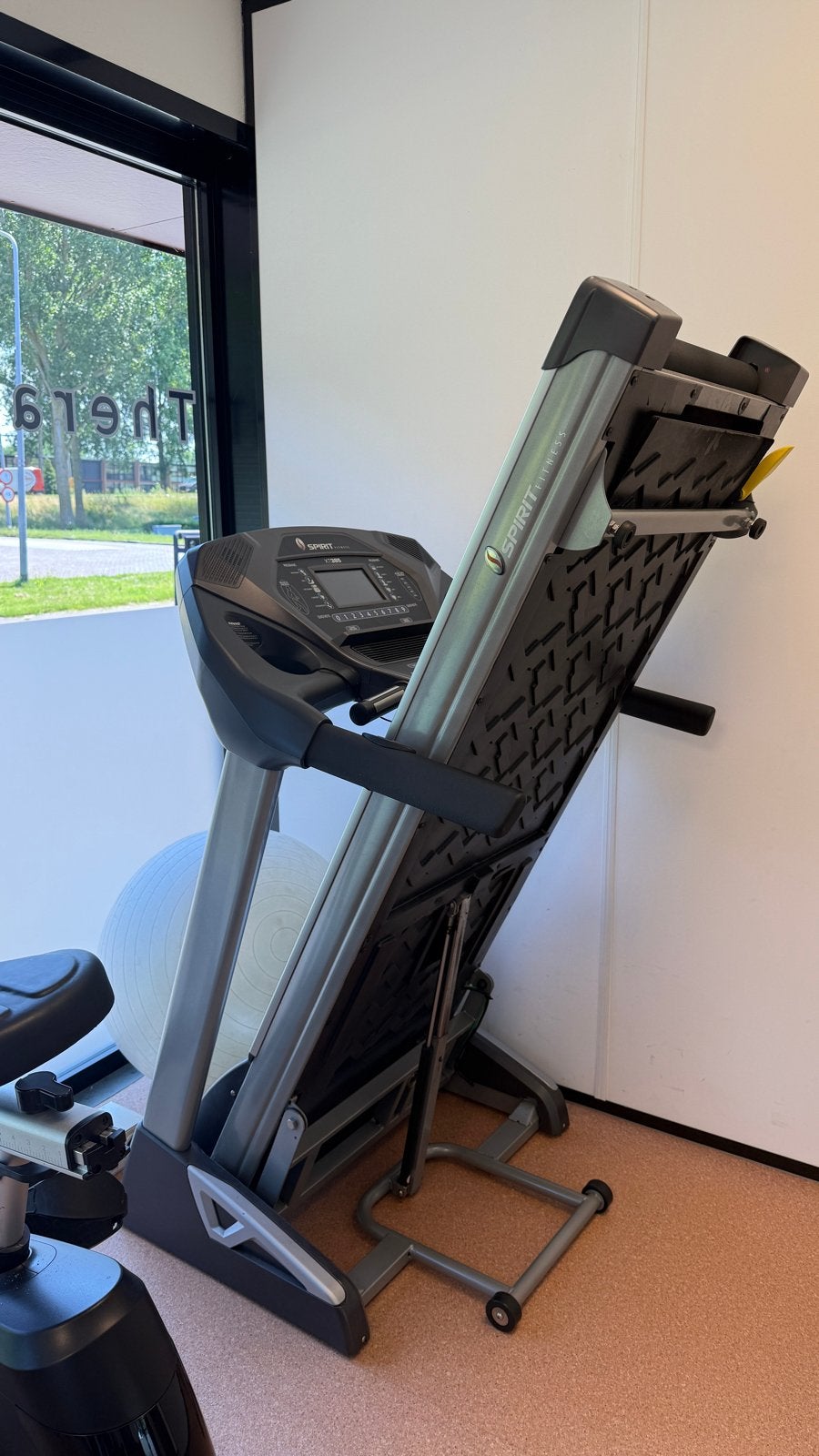 Opklapbare Spirit Fitness XT385 Loopband - Zo goed als nieuw, Ophalen, Zo goed als nieuw, Metaal, Loopband