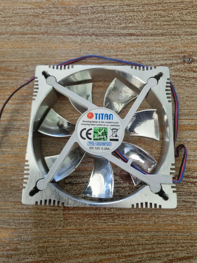 2x Titan CPU Koeler TFD-12025M12C, Ophalen of Verzenden, Gebruikt, Luchtkoeling