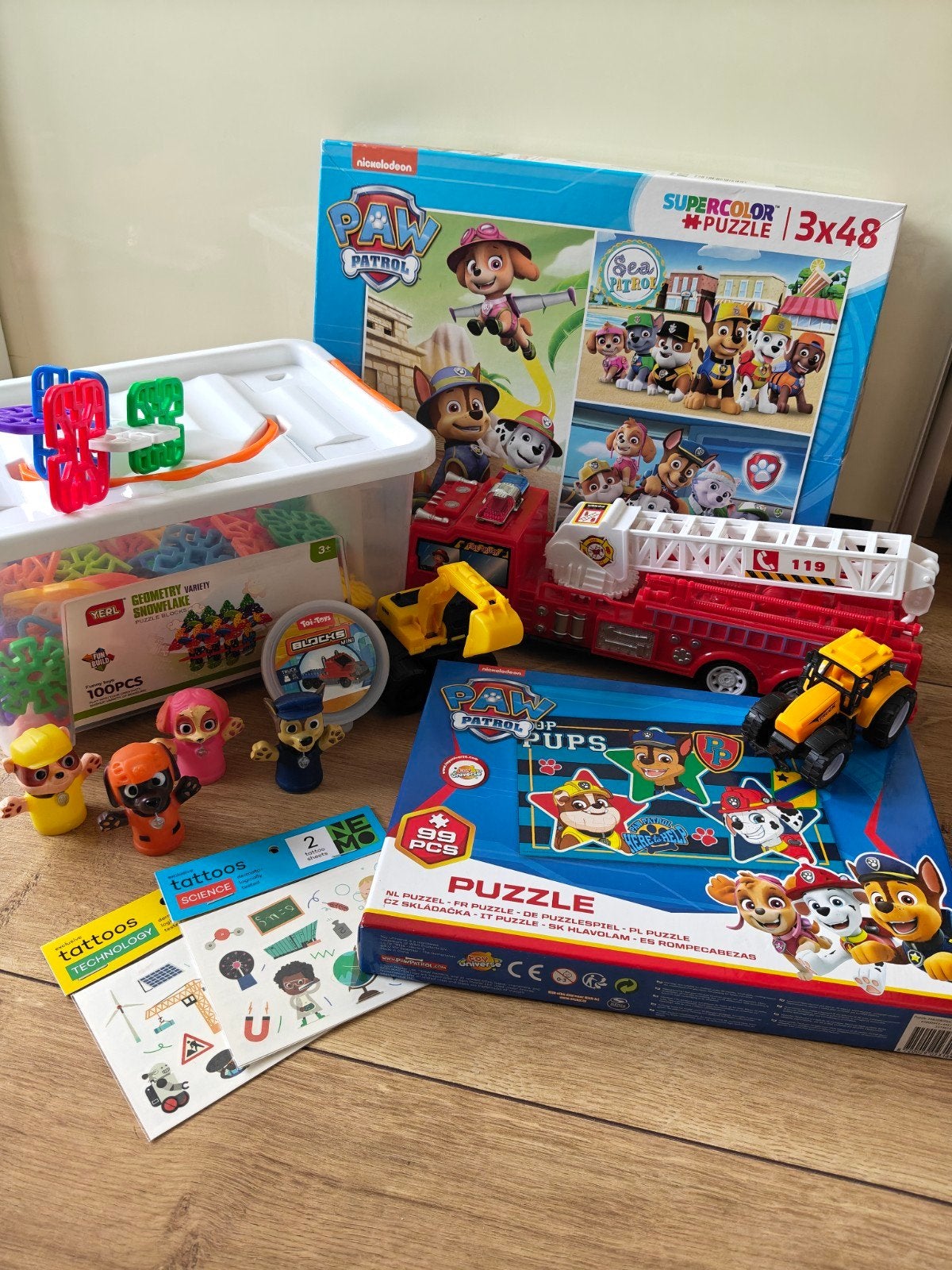 Leuk Speelgoed Pakket met oa Paw Patrol en 'bouwblokken', Ophalen of Verzenden, Gebruikt, Jongen of Meisje