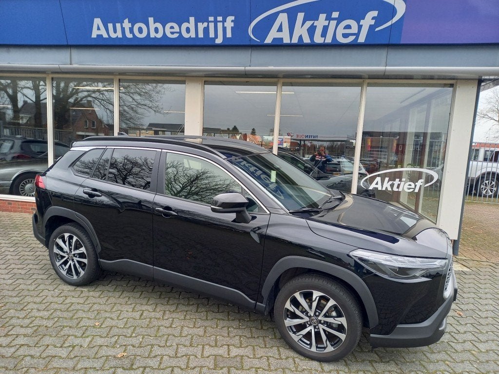 Toyota COROLLA CROSS 1.8 HYBRID STYLE dode hoek detectie/ele, Auto's, 28 km/l, Gebruikt, 4 cilinders, Met garantie (alle)