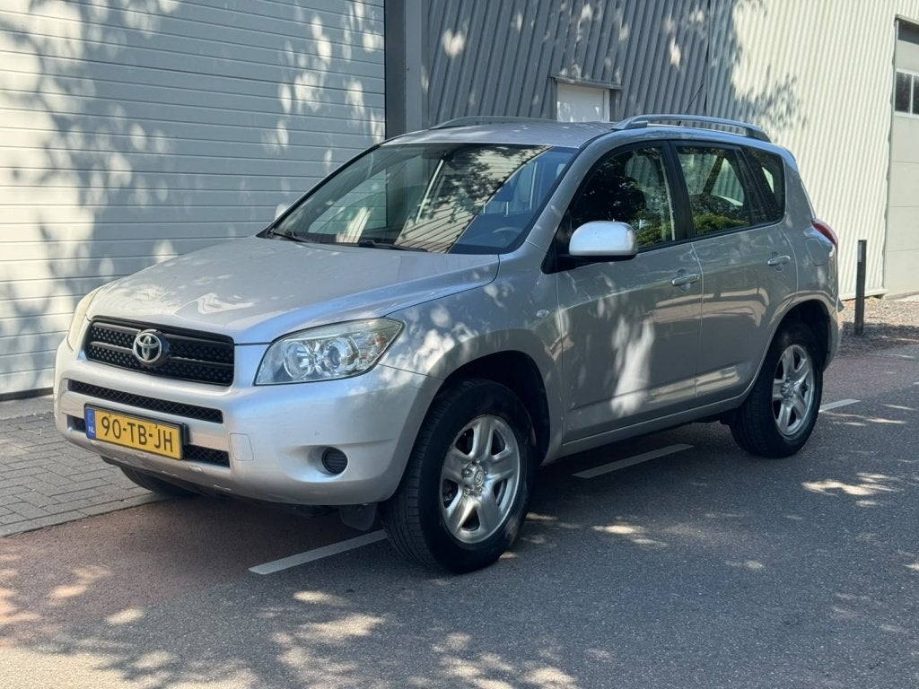 Toyota RAV4 2.0 VVTi Linea Terra (bj 2006), 1998 cc, 4 cilinders, 2000 kg, Origineel Nederlands